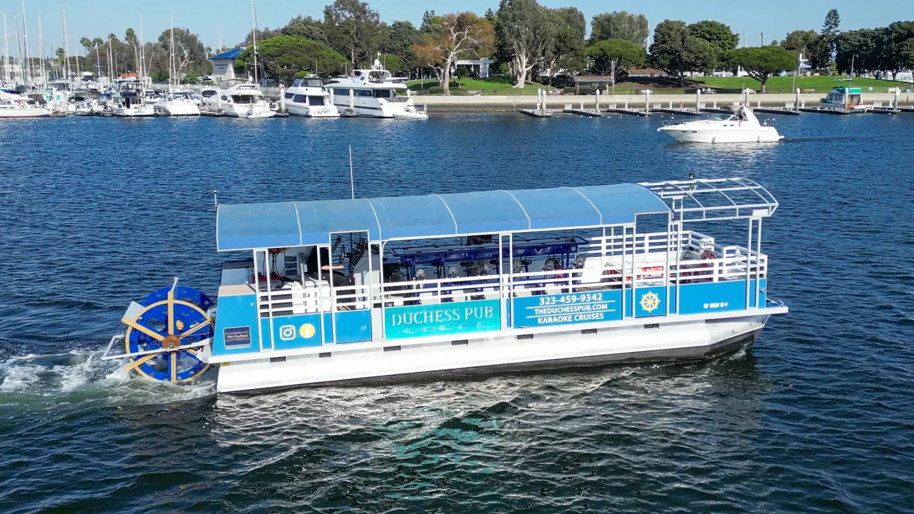 The Duchess Pub cruising the harbor
